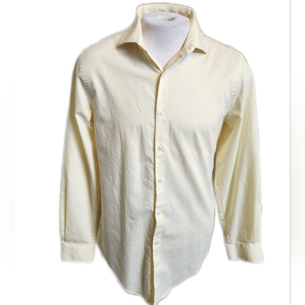Van Heusen Flex Slim Fit Stretch Pale Yellow Button Down Dress Shirt, M